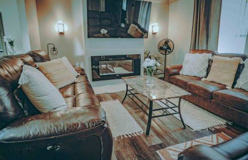 [4-BR/Sleeps 12] Family & Friends Home in Indiana - Foto 63