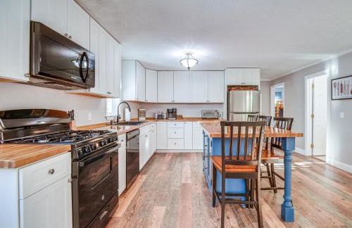 Quiet New Hampshire Getaway with Game Room! - Foto 8