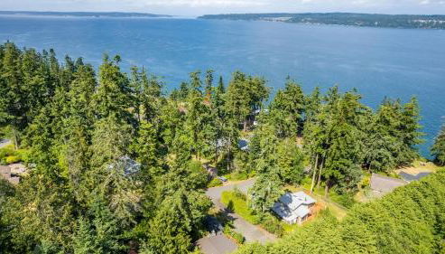 Mid-century Beach Cabin by Avantstay Walk to Beach - Photo 4, Other