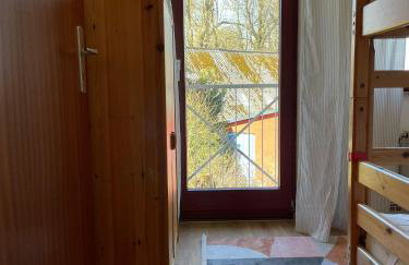 Ferienwohnung-Nils-Holgerson-mit-Balkon-zwischen-Strand-Wald-Wiese-im-Suedosten-der-Insel-Ruegen - Photo 12