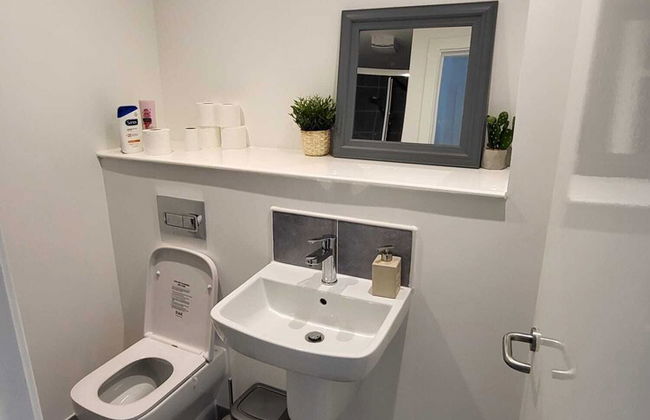 Captivating 2-bed Apartment in Glasgow - Foto 8