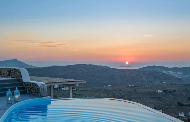 Elegant Villa With View - Foto 38