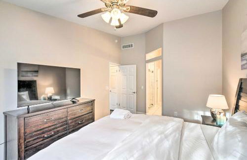 Contemporary Vegas Townhome with Community Pool - Foto 15