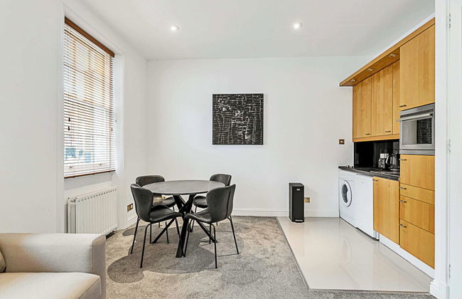 A One-bedroom Apartment Situated In Central London - Foto 19