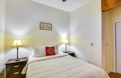 3 Mi to Warren Dunes Sawyer Getaway with Fireplace! - Foto 16