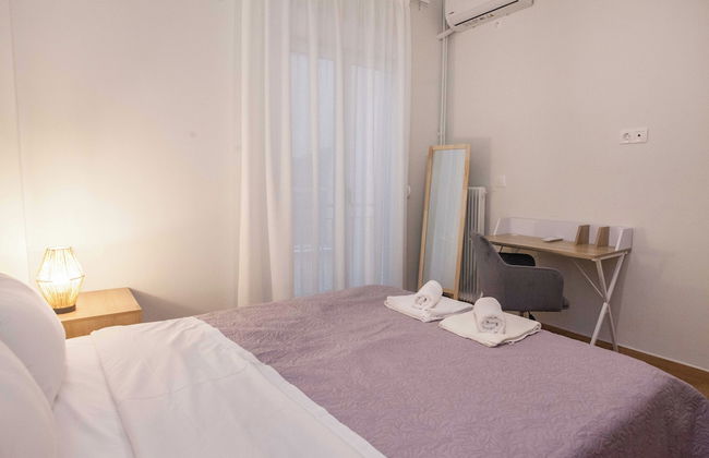 Fresh Urban Apt with Balcony in Zografou - Foto 3