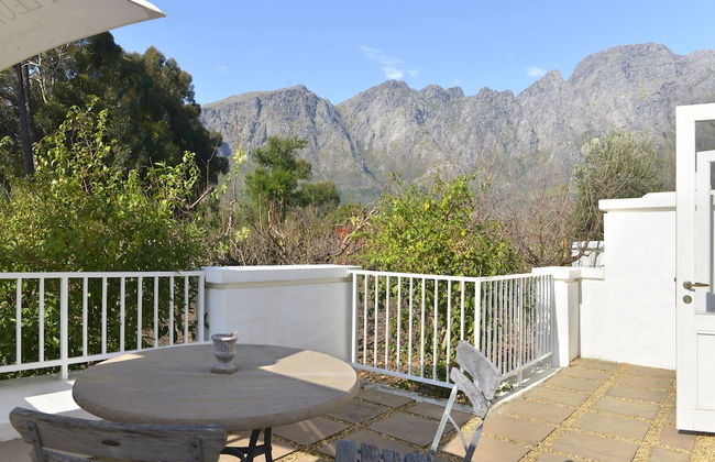 Holden Manz Country House - Photo 18