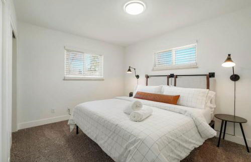 5-Bedrooms! Stylish and Modern Home, Pets Welcome! - Foto 18