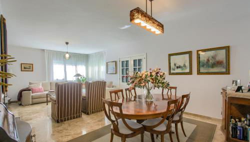 Chalet con Piscina en Aranjuez - Foto 4