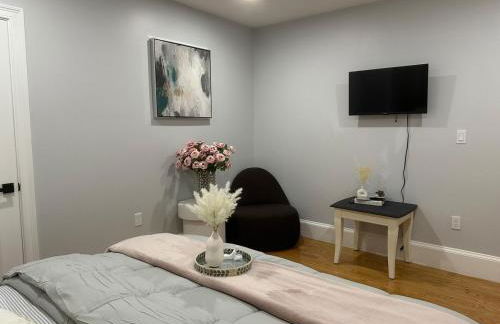 85a Charming Boston Base, 3BR, 2BA Ideal for Families - Foto 15