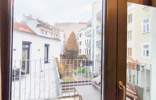 Cozy Apartment with Free Parking - Foto 15