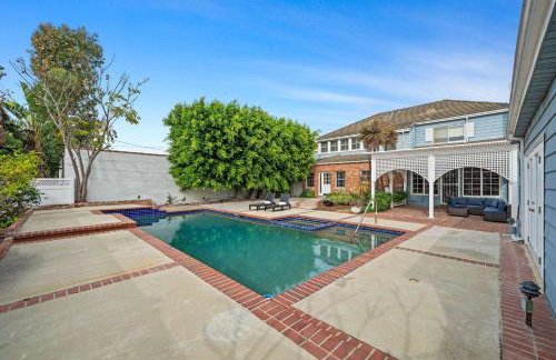 Spacious 5BR LA Villa with Pool Spa & Game Room - Foto 65