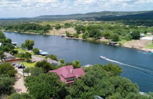 Lakefront Home with WiFi, Entertainment, Dock & Lake Views - Dogs OK - Photo 51
