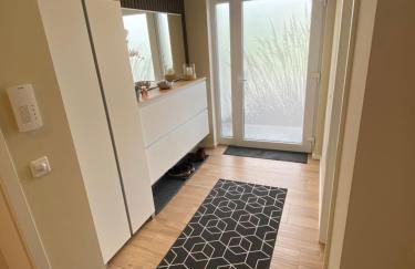 8 Personen Ferienhaus ,,Seegelblick" am Goitzschesee, erste Reihe am Strand mit Sauna, Whirlpool, Kamin, Wallbox & SUP - Foto 31