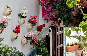 Cosy Andalusian Home with Roof Terrace in Town Centre - Photo 50