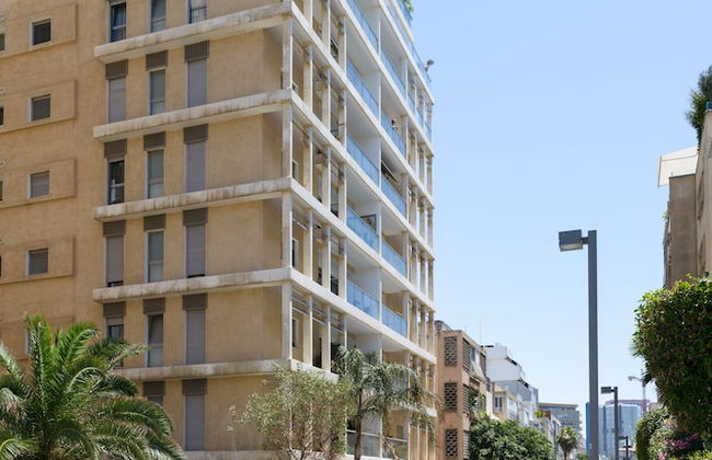 Quiet Hideaway & Terrace near Beach by FeelHome - Foto 19