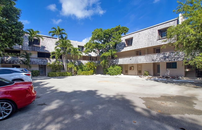 Bayfront Townhouse Located In The Lush Tropical Setting Of Rock Harbor Club. 2 Bedroom Condo by RedAwning - Foto 37