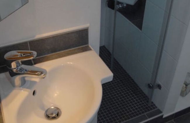 D Wilting in the House - Foto 6