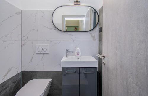 Villa Vala with a large yard near Pula - by Istrabook - Foto 36