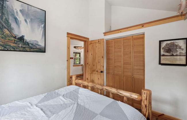 Whispering Pines cabin rentals - Photo 3