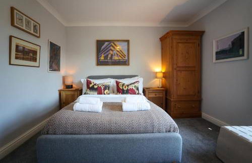 Vibrant 2 Bed, 2 Bath Home, Just Minutes to Town! - Foto 17