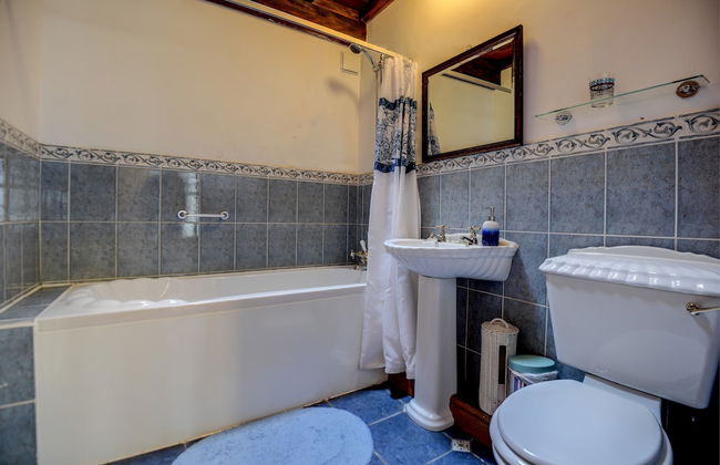 Holiday Cottages and North Star Apartment - Photo 18