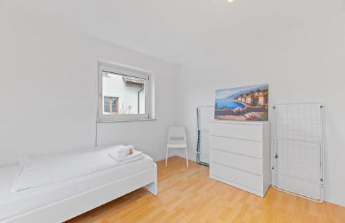 Worker Apartments Oberboihingen near Stuttgart, Nürtingen, Autobahn A8, Parking,Wifi,Smart,Smart TV - Foto 52