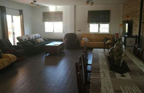 Casa de campo muy grande, con piscina y pistas - Foto 23