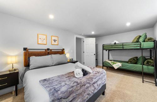 Canyon Retreat with Hot Tub 3min to Broadmoor - Foto 47