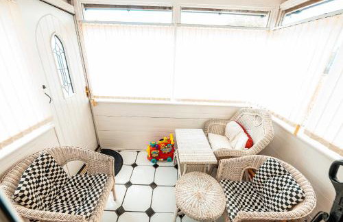 Family & Group Stay in Manchester - Free Parking - Foto 54