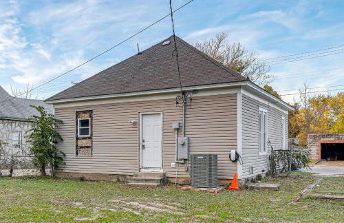 Stroll to Main St Eats! Pet-Friendly Joplin Escape - Foto 22