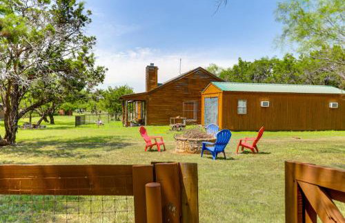 1 Mi to Lake Pet-Friendly Cabin in Strawn - Foto 18
