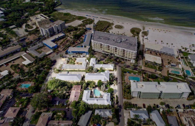 Beach Club Modern Condo C Bldg. - Foto 1
