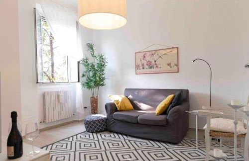 ROSSENA HOME tranquillo appartamento, con giardino, vicino al centro ed all'Ospedale Santa Maria Nuova SMN - Foto 18