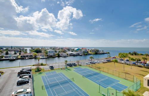 Remarkable Hudson Condo with Coastal Views! - Foto 22