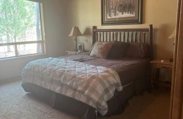Torreon Getaway on the Greens with hot tub, 4 bedrooms, sleeps 10 - Photo 26