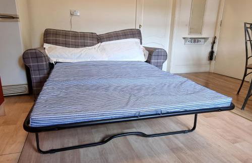 Spacious Apartment Near Rochdale Centre Train Tram Bus Free Parking Fast Wi-Fi - Foto 13