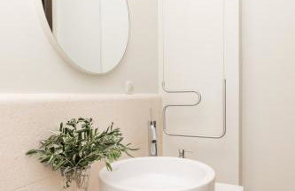 VILLA PHILIPPA - luxurious five-room villa - idyllic location - first row to the sea - spectacular view of the sea bay - unforgettable sunsets - 15 minutes from Supetar ferry port - free parking - private heated pool - Foto 75