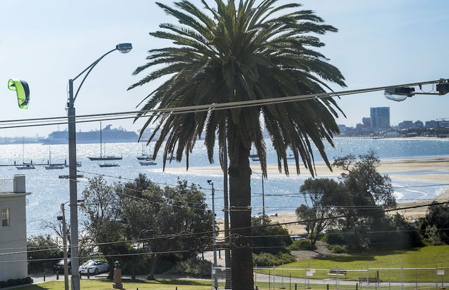 ELAINE, 2BDR St.Kilda Apartment - Foto 7