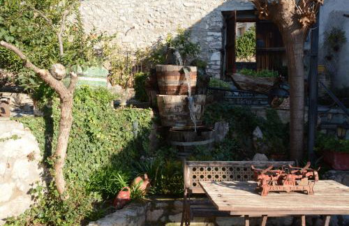 Giorgos' & Noula's Cottage in Desfina village- near Delphi - Foto 20