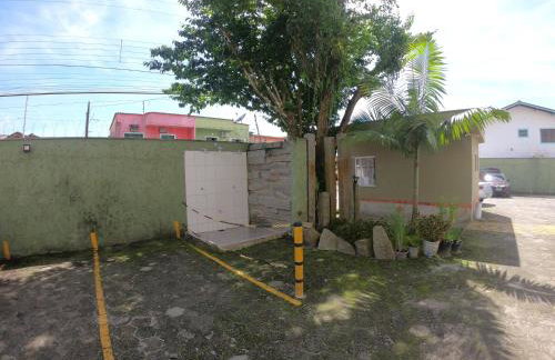 APTO PERTINHO DA PRAIA Internet 500mb e 3 Tvs 2 Quartos TV a cabo Estacionamento Tudo Perto - Foto 42