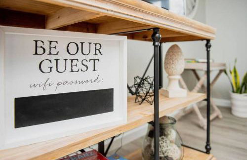 Modern Ranch near Downtown and Airport - Foto 28