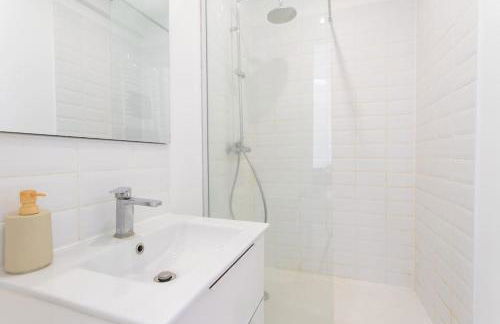 Bel Appartement Cosy proche du métro - Lille - Foto 16