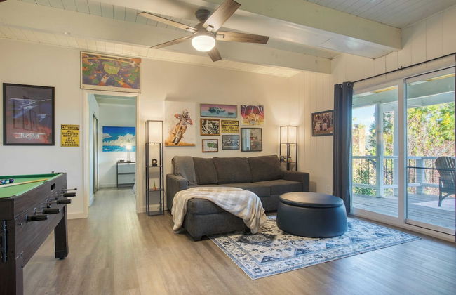 Lake Access, Game Room, Firepit, 3 Decks w/ Views Lakeview Ridge by Avantstay - Foto 18