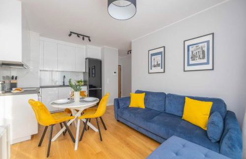 Elegant Apartment in Warsaw with Parking and Desk for Remote Work by Noclegi Renters - Foto 10