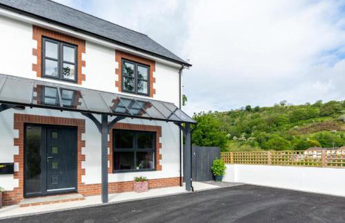 3 Bed in Llanfynydd oc-pw9215 - Foto 1