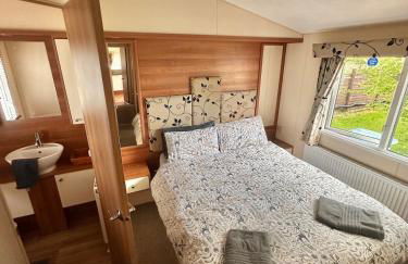 2-Bedroom Caravan Located in Uddingston, Glasgow at Maryville Caravan Site - Foto 10