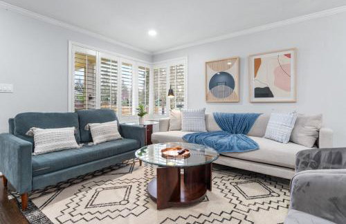 Charming Home in Bellevue Near Downtown n Microsoft - Photo 10