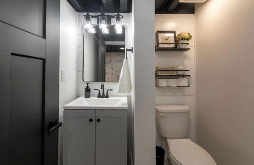 Stunning Modern Cabin with Hot-tub in Makanda, illinois - Photo 29