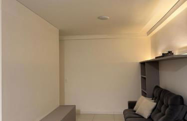 Apto completo, Piscina, Cinema, Home Clube e Jardim - Foto 3